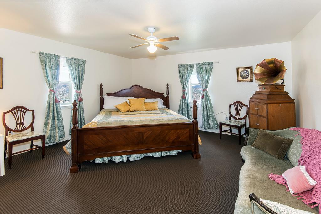 Virginia City Inn Екстериор снимка